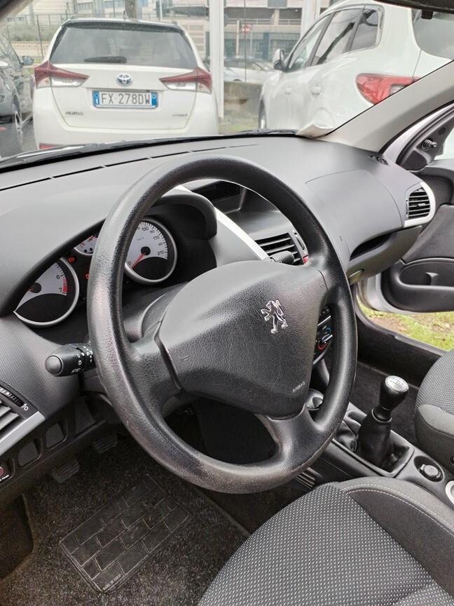 Peugeot 206 Plus 1.1 5p. 52000km 4/2009 ACCESSIORIATA