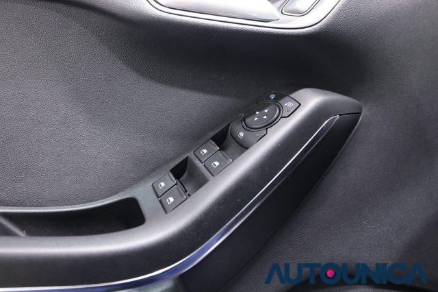 FORD Fiesta 1.1 75 CV 5 PORTE TITANIUM NEOPATENTATI