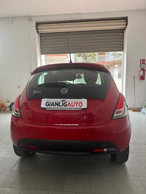 Lancia Ypsilon 1.2 69 CV 5 porte S&S Gold