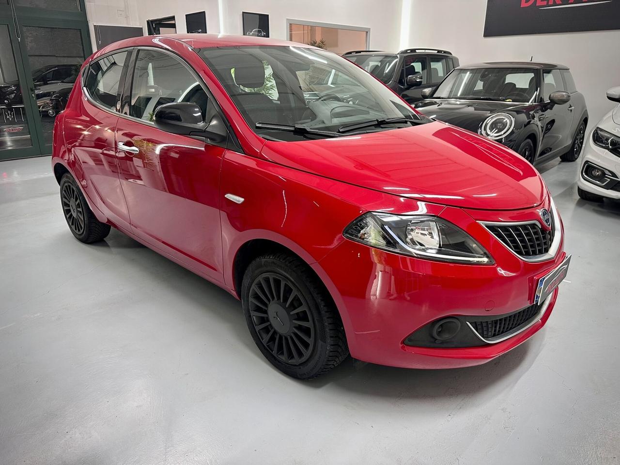 Ypsilon 1.0 FireFly Hybrid Ecochic Aziendale