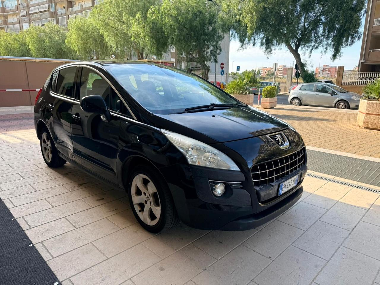 Peugeot 3008 1.6 e-HDi 112CV cambio robotizzato S.&S. Business