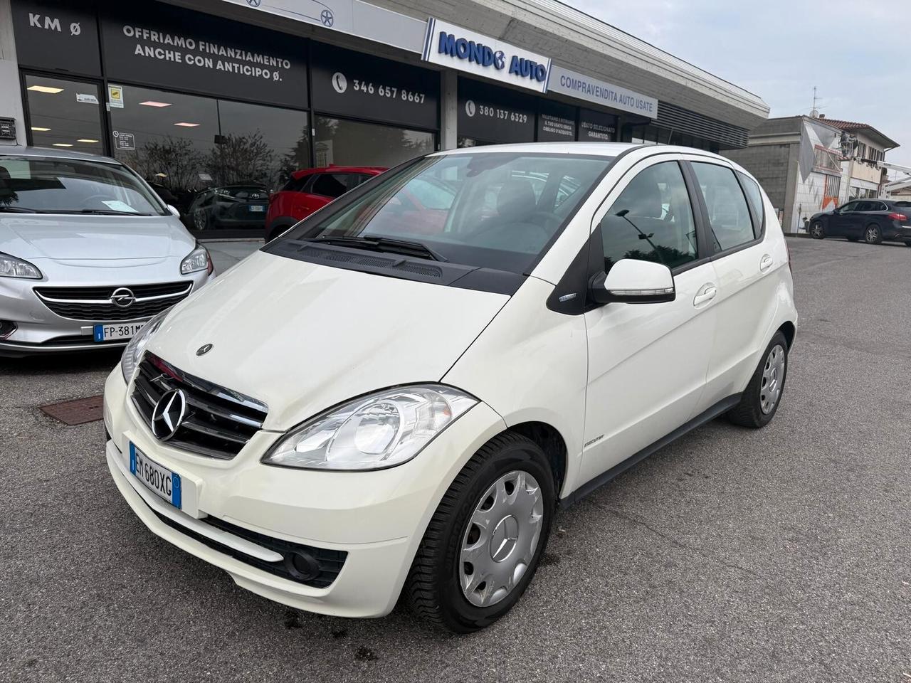 Mercedes-benz A 160 CDI BlueEFFICIENCY Executive