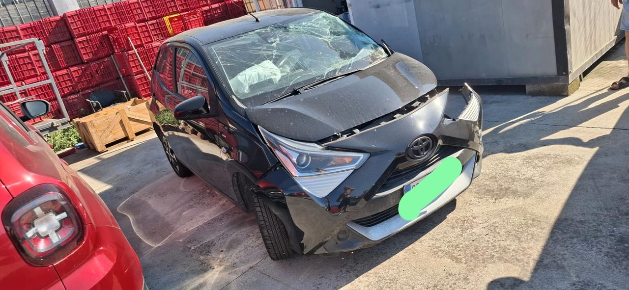 2020 Toyota Aygo Connect 1.0 VVT-i 72 CV 5 porte x-music