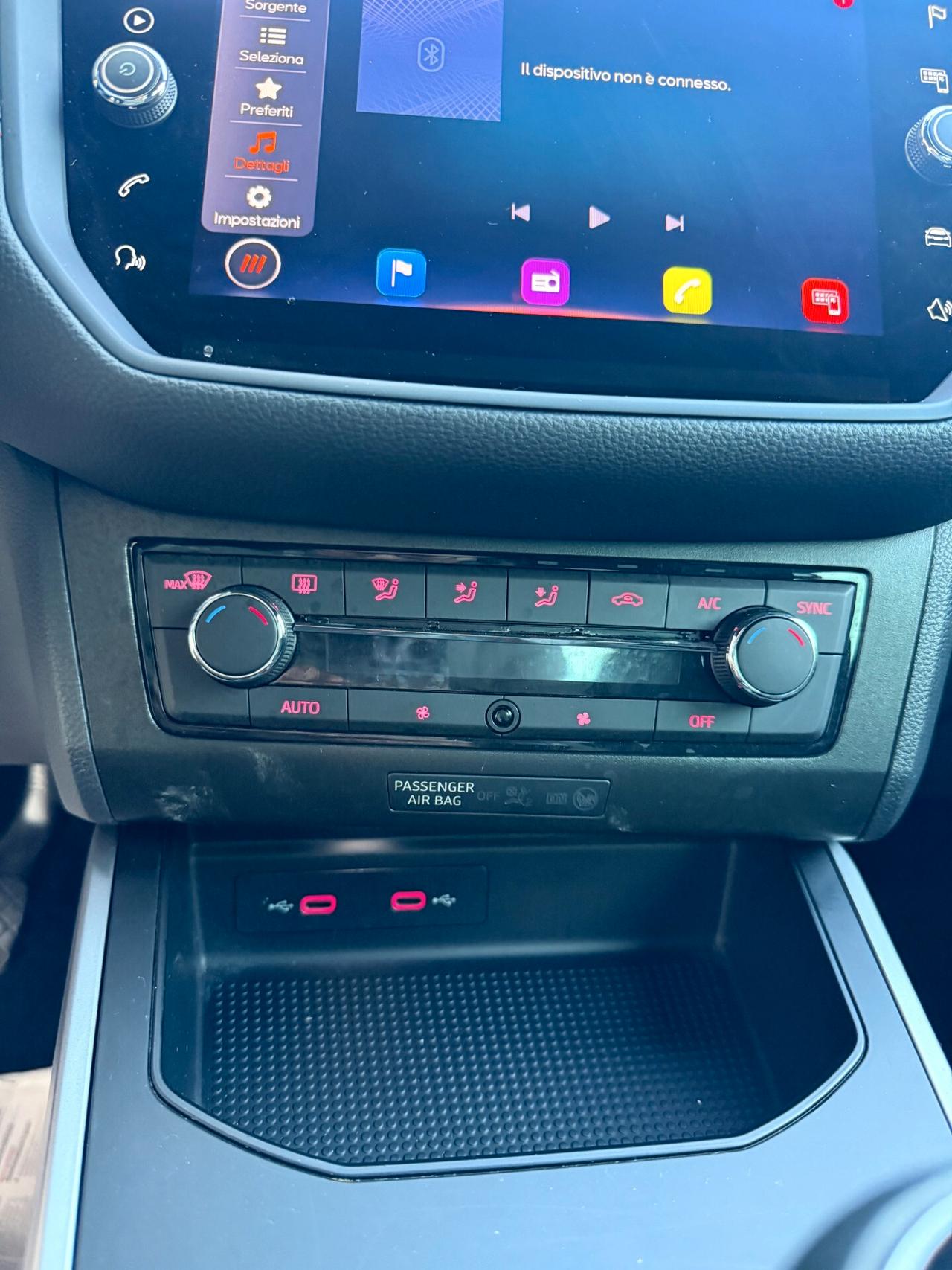 Seat Arona 1.0 TGI FR BENZINA/METANO DI SERIE, CON APPLE CARPLAY,ANDROID AUTO,TELECAMERA,NAVI,FULL LED