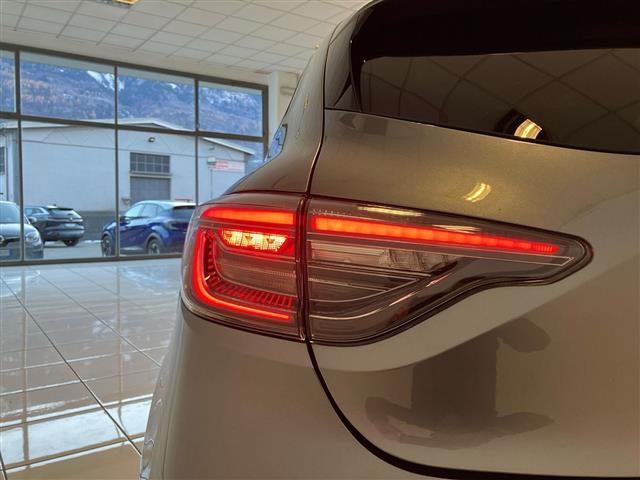 RENAULT Clio 1.0 TCe Techno