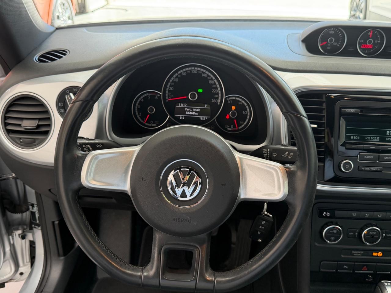 Volkswagen Maggiolino 1.6 TDI DSG Design