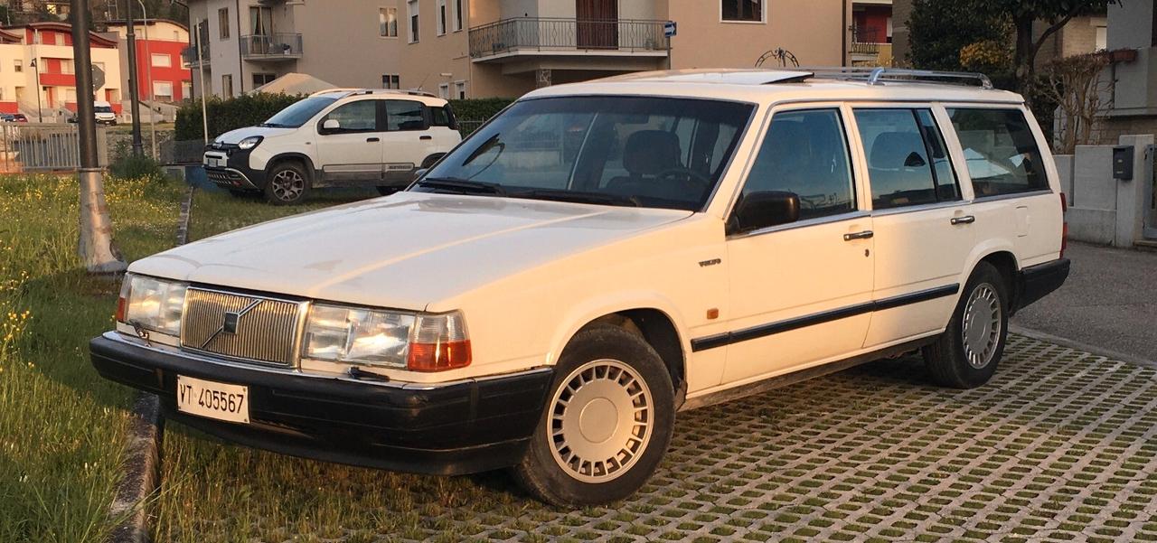 Volvo 760 Station wagon