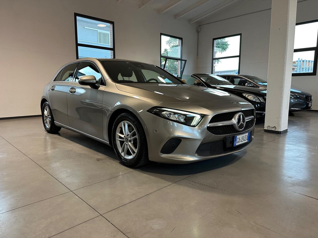 Mercedes-benz A 180 A 180 d Automatic Sport