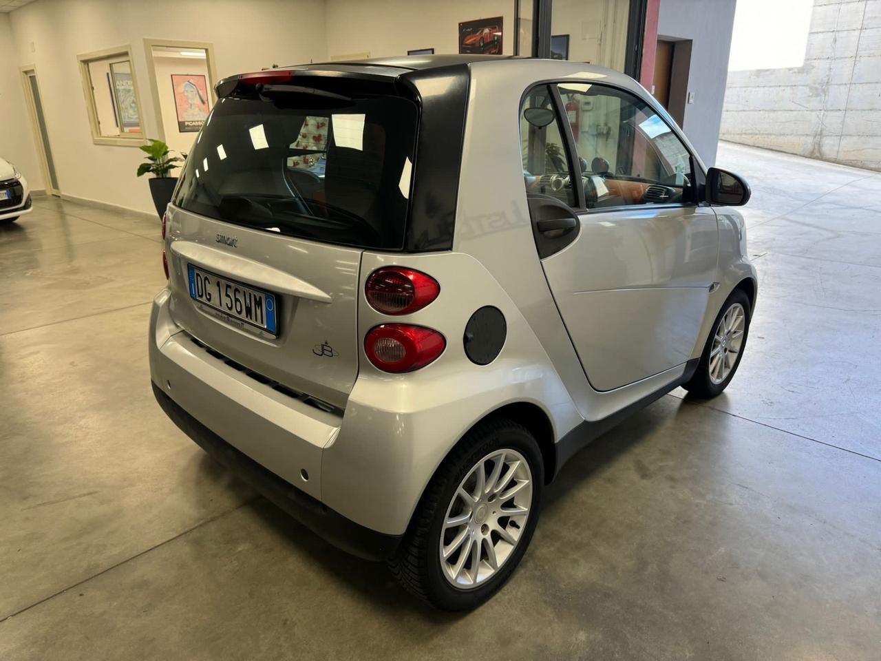 Smart ForTwo 1000 62 kW coupé passion Garanzia 12 mesi