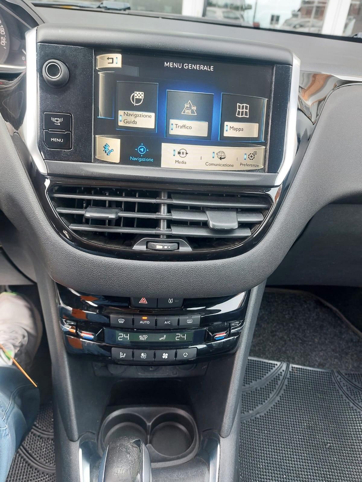 Peugeot 208 1.2 VTi 82 CV 5 porte Active OK NEOPATENTATI