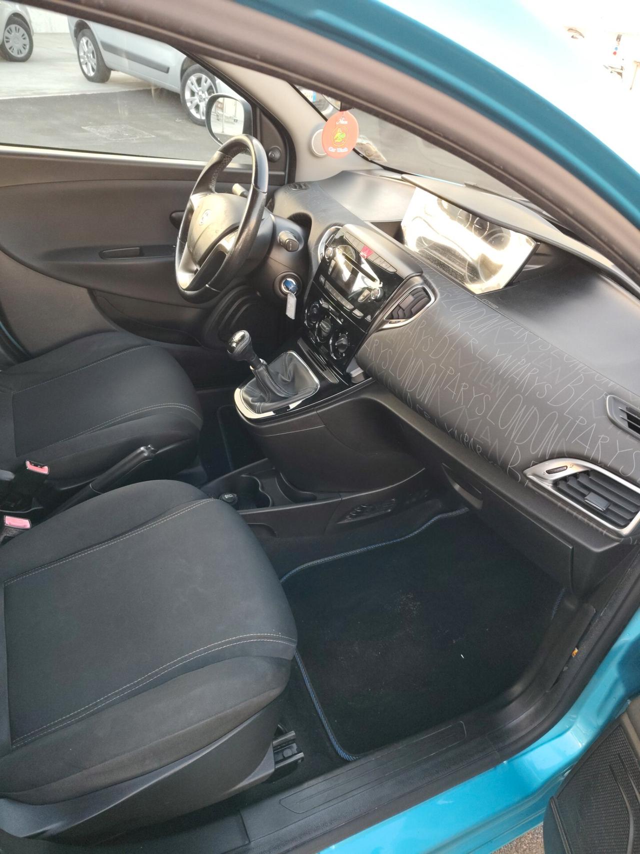 Lancia Ypsilon 1.3 MJT 16V 95 CV 5 porte S&S Platinum
