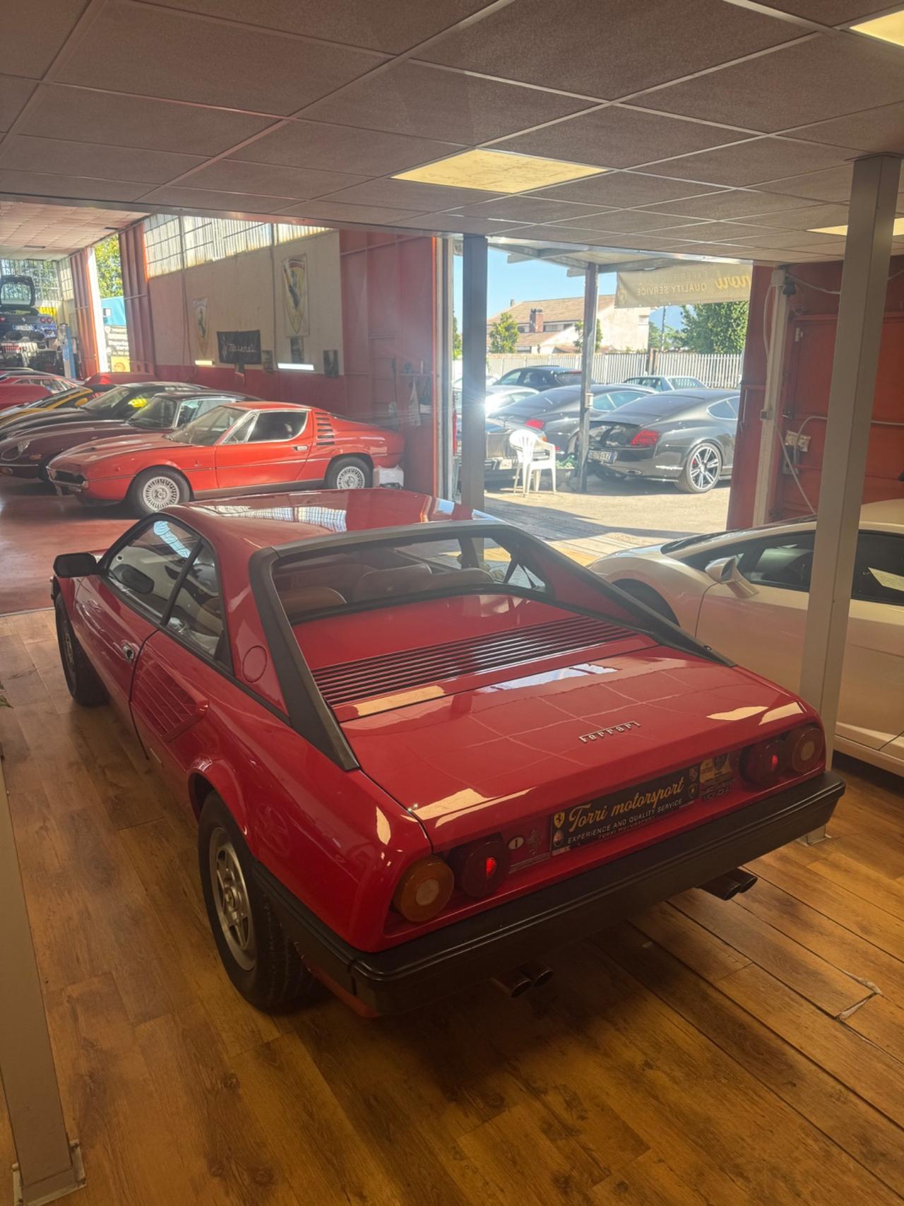 Ferrari Mondial 3.0 Quattrovalvole Da vetrina PERMUTE