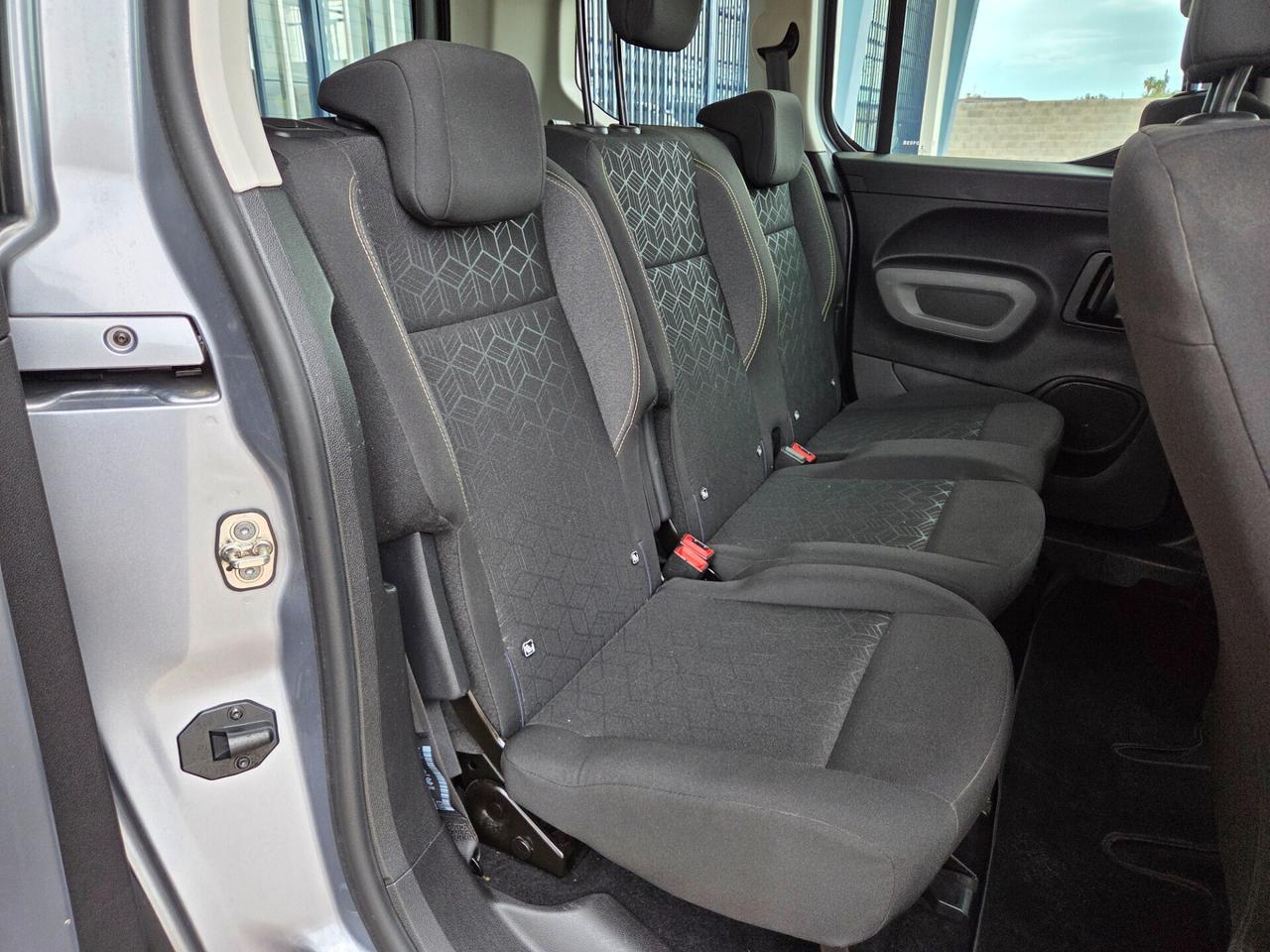 Peugeot Rifter Mix BlueHDi 130 S&S PC Allure Standard