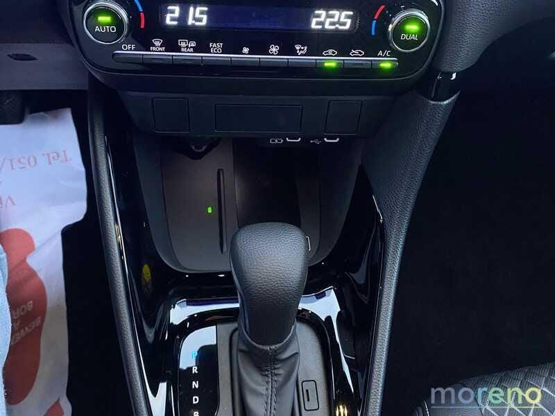 Toyota Yaris 1.5h 130 Lounge