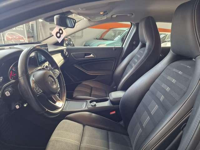 Mercedes-Benz GLA 200 GLA d Premium auto