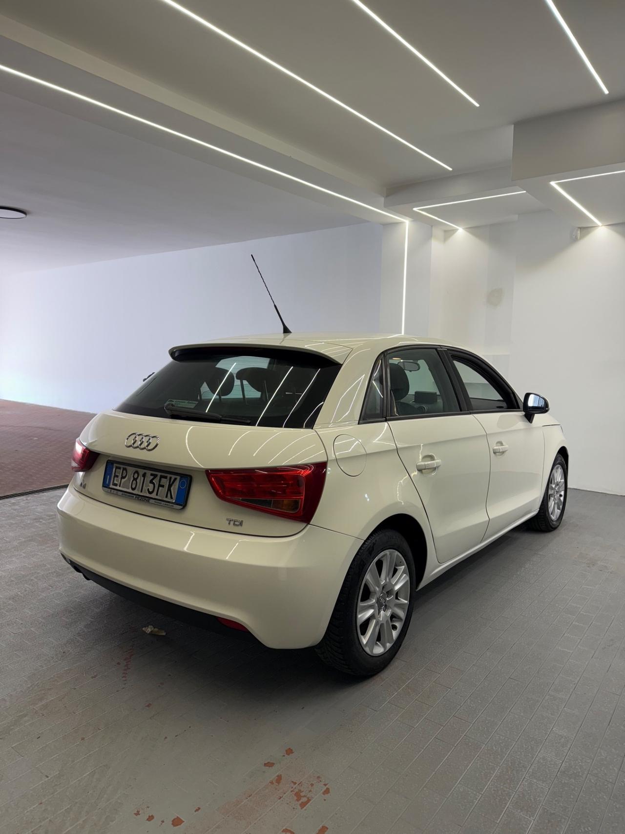 Audi A1 SPB 1.6 TDI S tronic Attraction