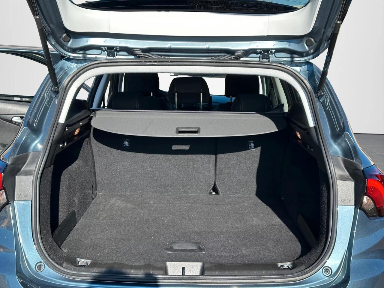 Fiat Tipo 1.6 Mjt S&S SW Cross