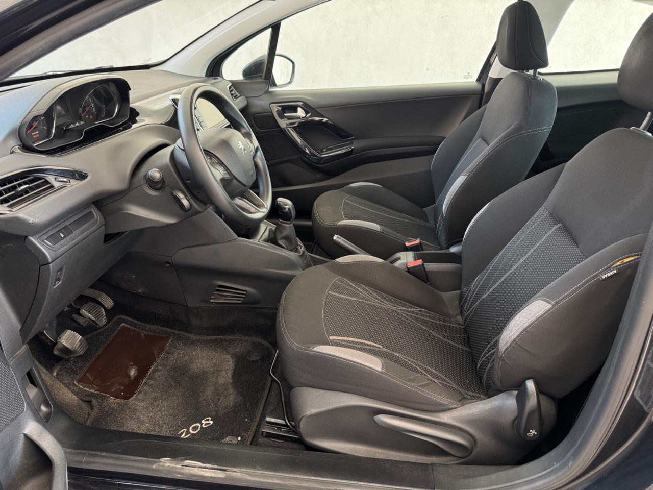 Peugeot 208 1.2 VTi 82 CV , CINGHIA ROTTA