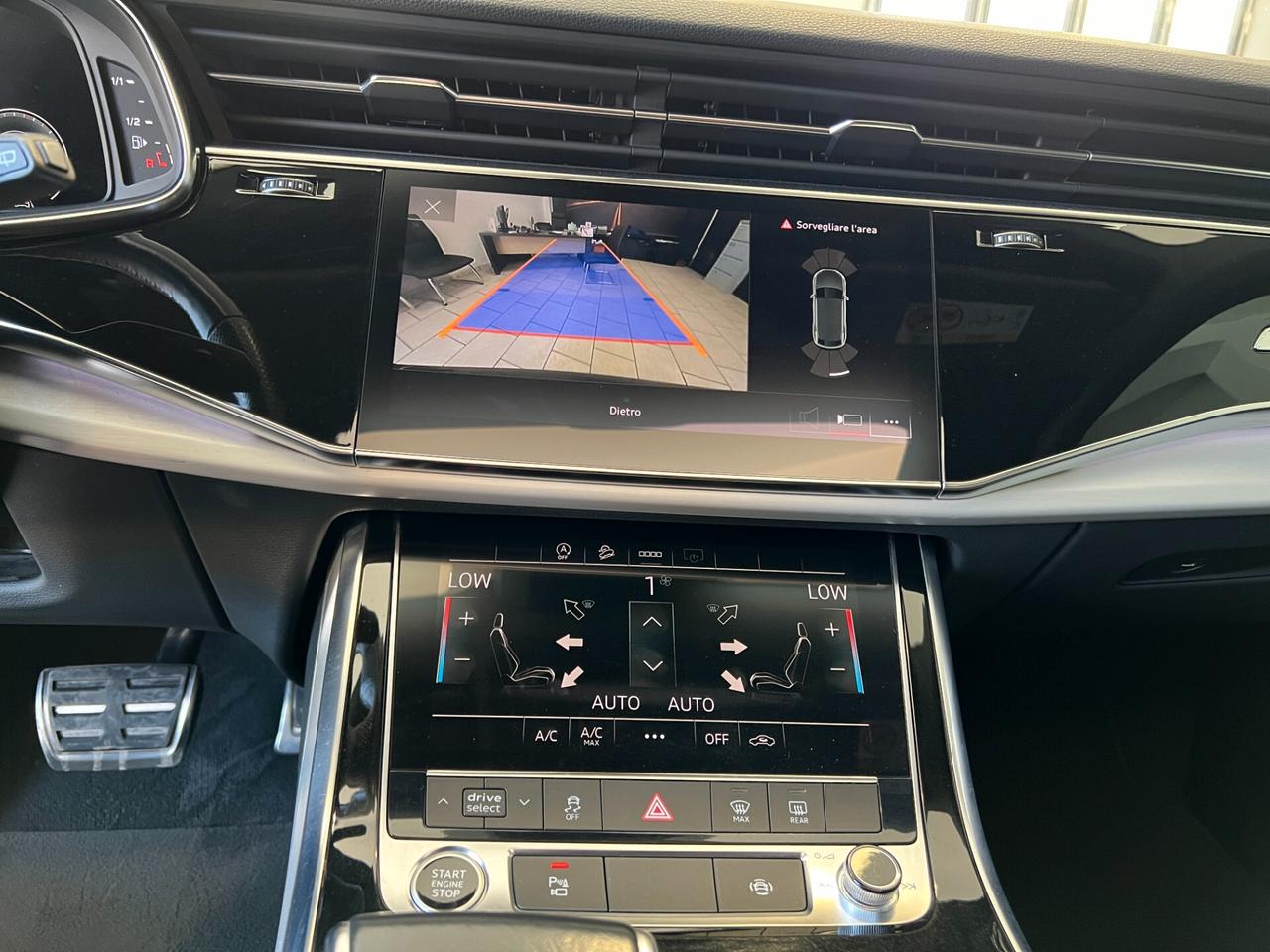Audi Q8 45 TDI S LINE TETTO-FULL-BLACK
