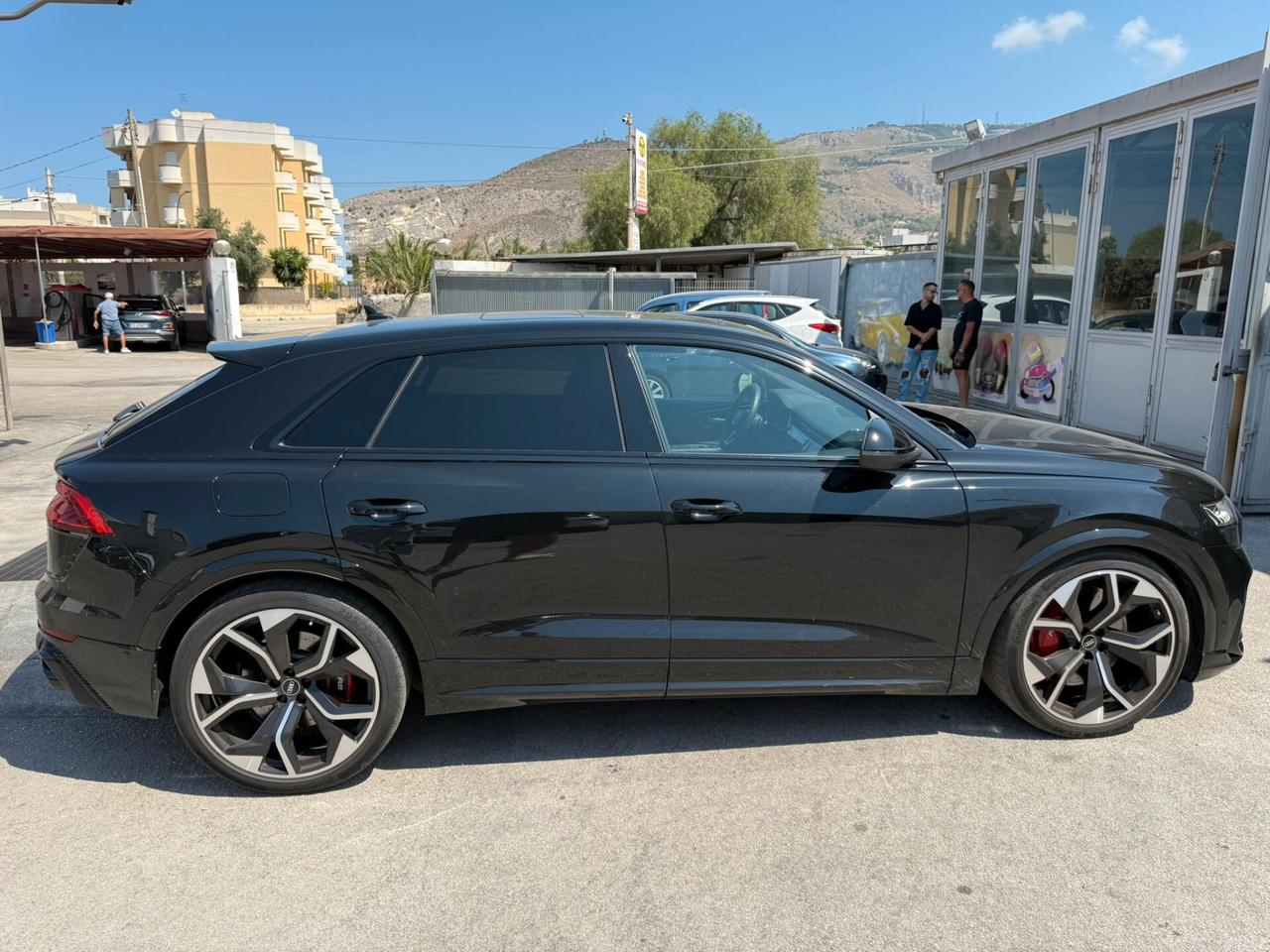 Audi Q8 RS TFSI V8 quattro tiptronic
