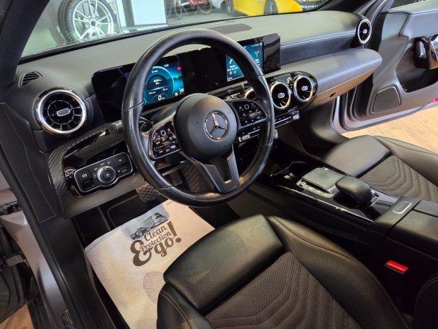 MERCEDES-BENZ A 180 d Automatic Premium