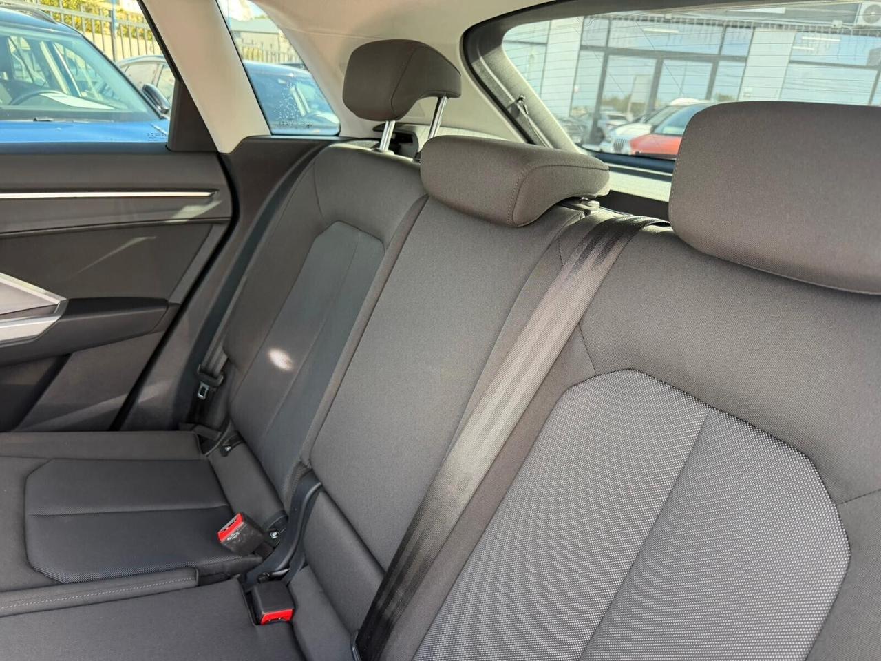 Audi Q3 35 2.0 TDI 150 CV S tronic Business Plus