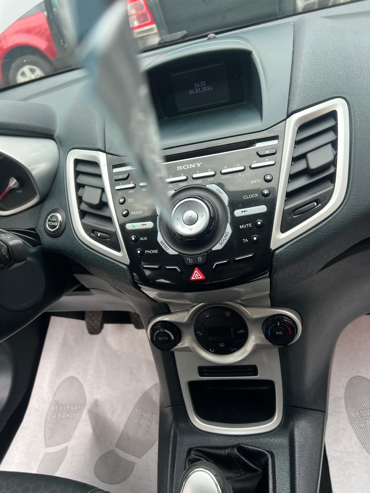 Ford Fiesta 1.4 5 porte Bz.- GPL Titanium