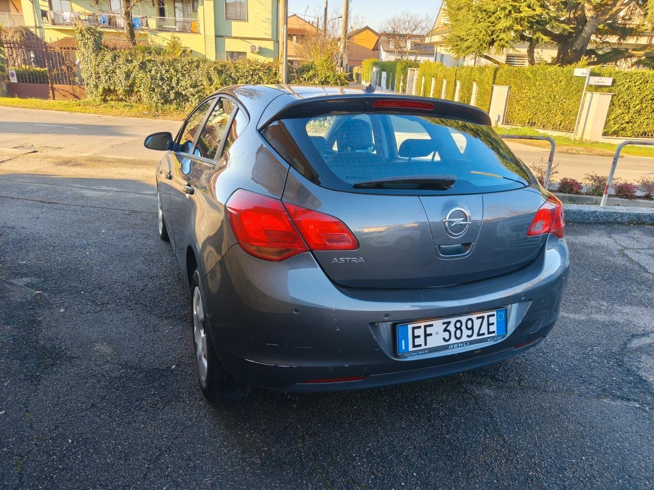 Opel Astra 1.4 100CV 5 porte Elective