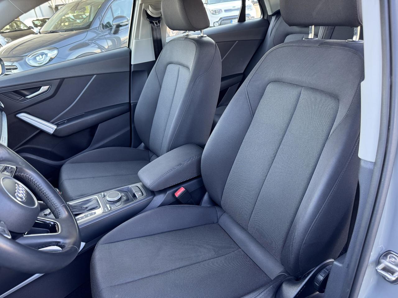 Audi Q2 35 TFSI S tronic Business