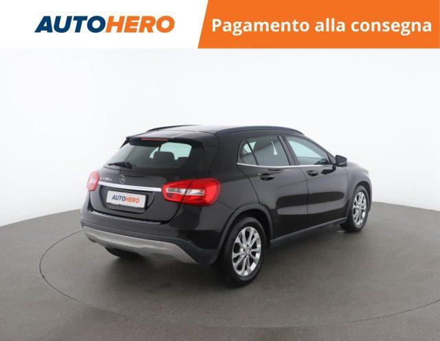 MERCEDES-BENZ GLA 180 d Business