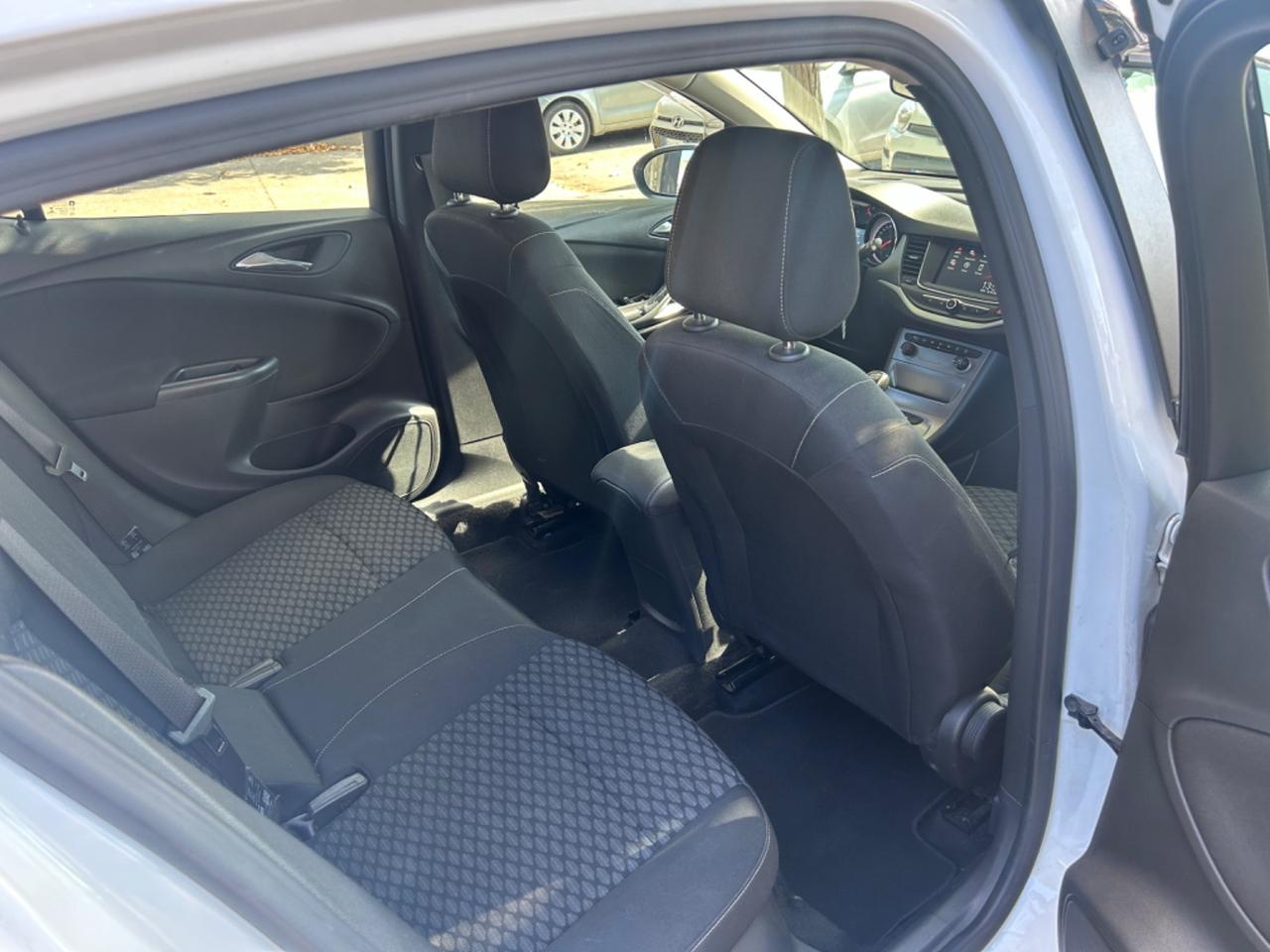 Opel Astra 1.6 CDTi 110CV
