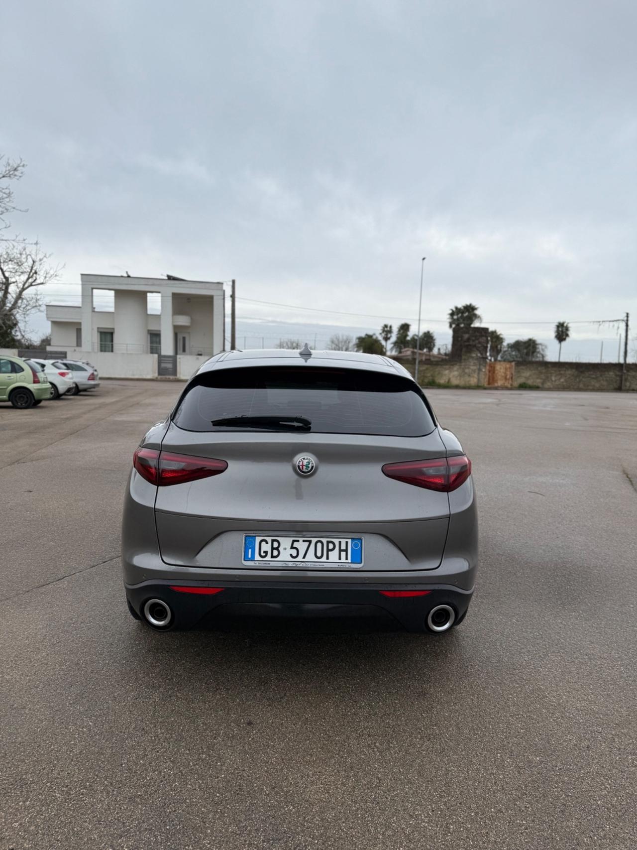 Alfa Romeo Stelvio 2.2 Turbodiesel 160 CV AT8 RWD Business