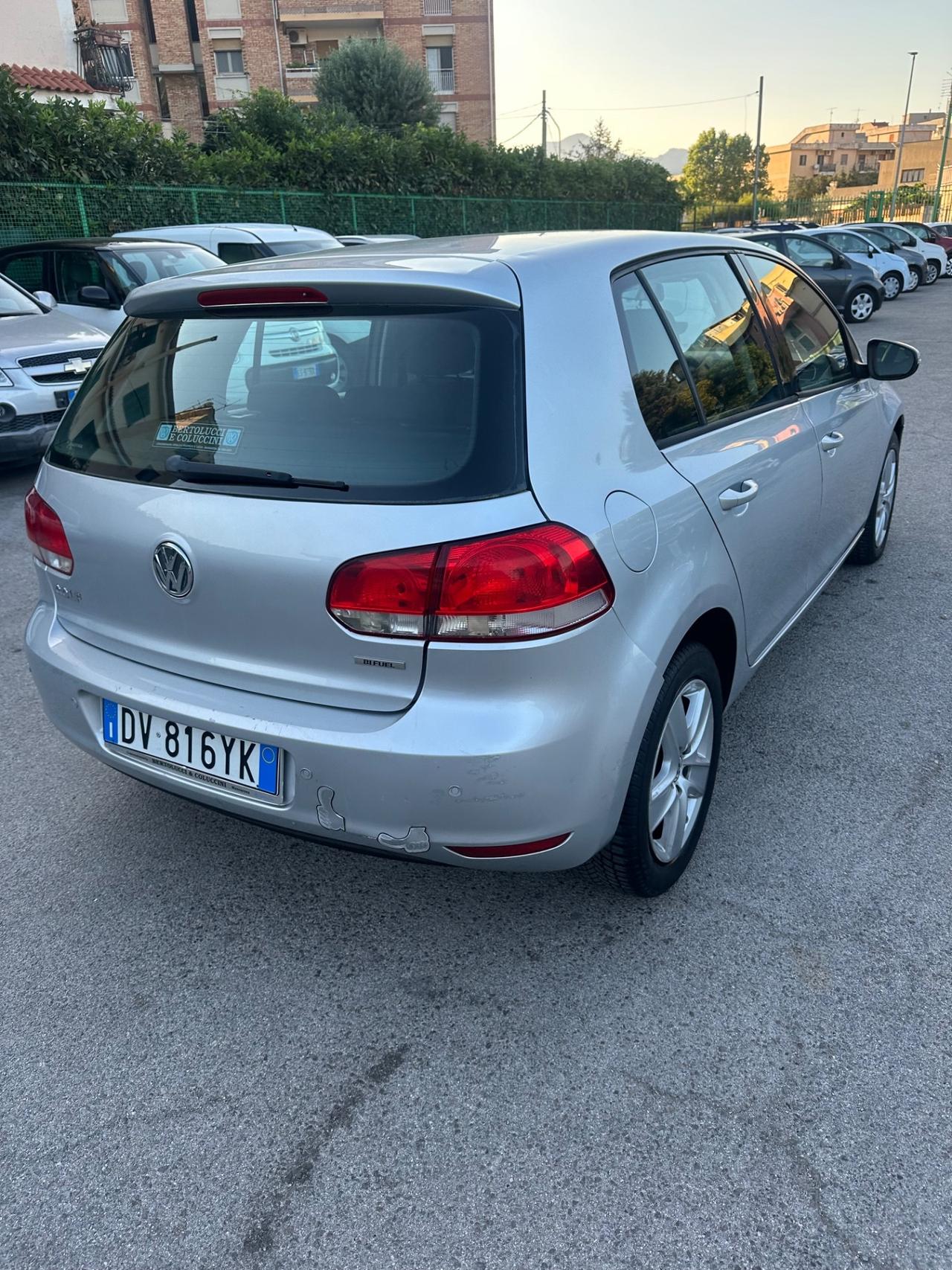 Volkswagen Golf 1.6 5p. Highline BiFuel