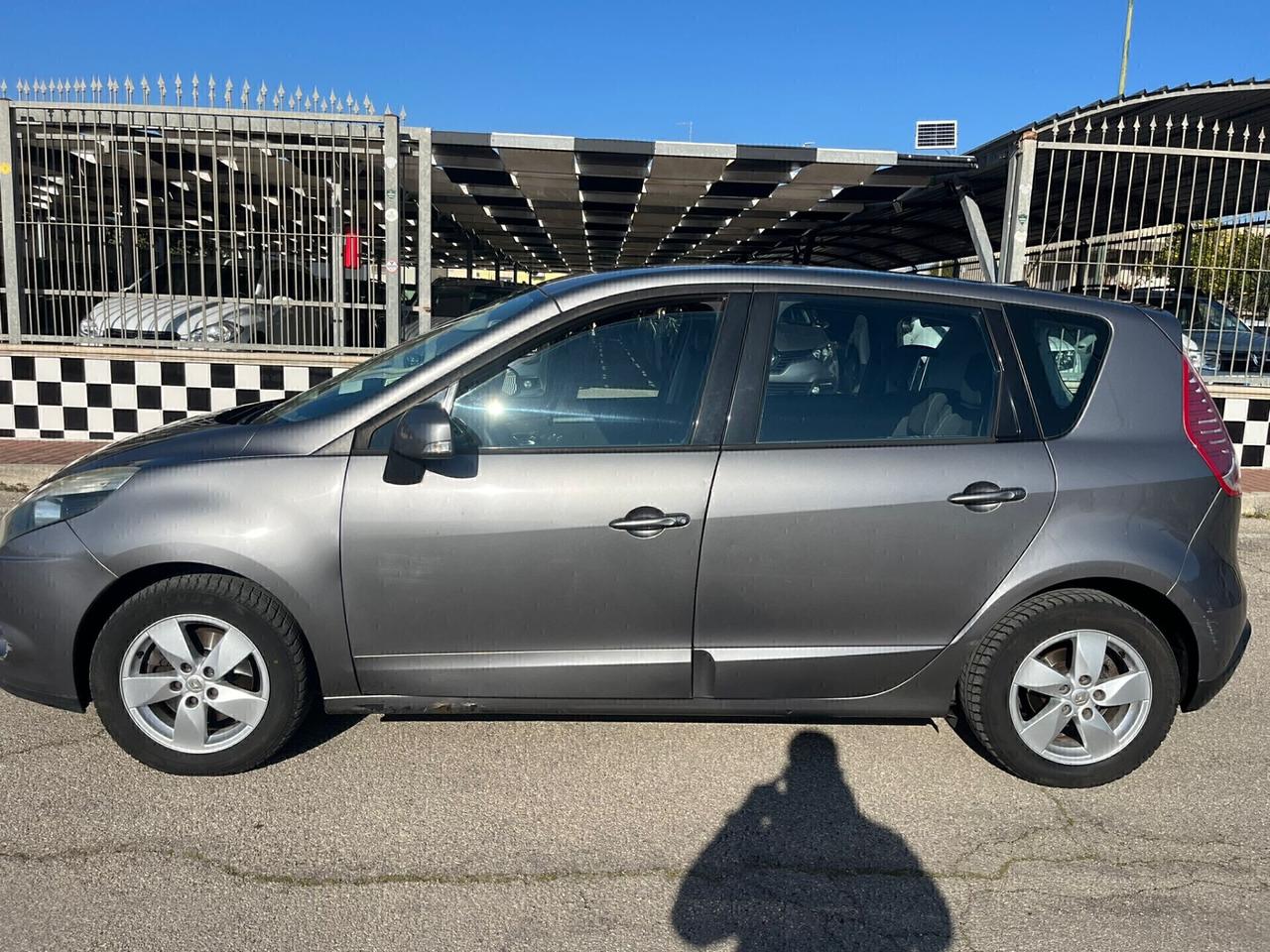 Renault Scenic X Mood 1.5 dCi 110CV Dynamique 2010