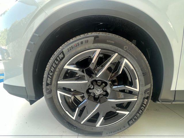 PEUGEOT 3008 Hybrid 136 e-DCS6 Allure tua da ?379,00 mensili