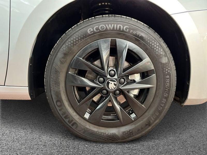 Skoda Fabia IV 2022 1.0 tsi evo Young Edition 95cv