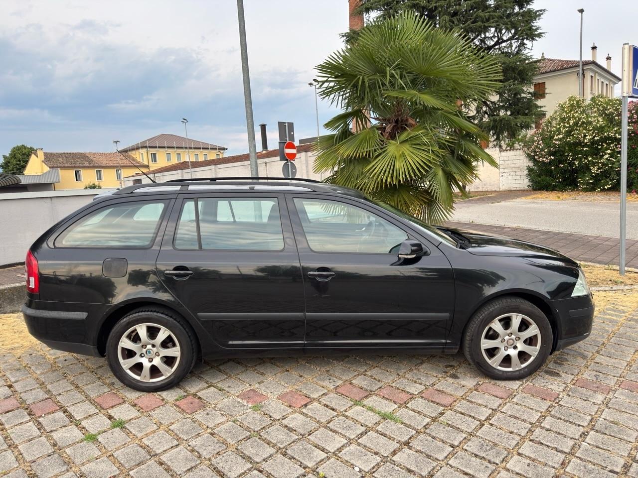 Skoda Octavia 1.9 TDI DSG Wagon Elegance