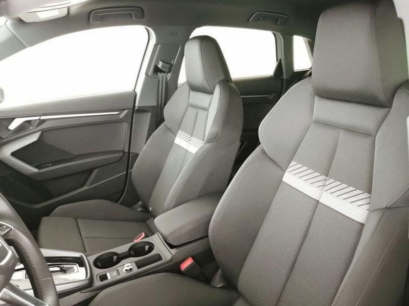 Audi A3 allstreet 2.0 tdi Identity Contrast 150cv s-tronic