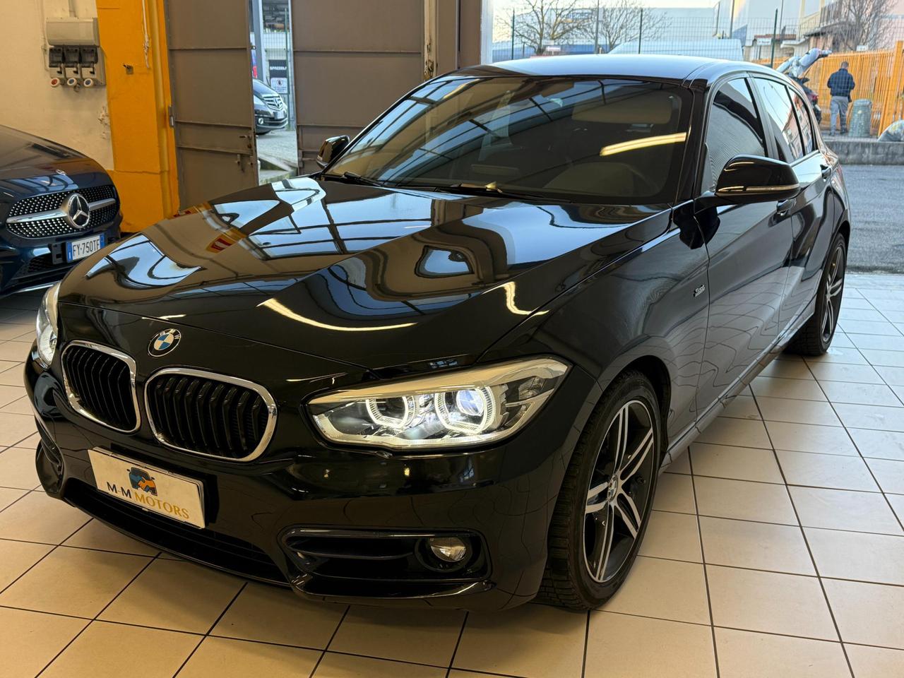 BMW 120 d Sport 5p auto