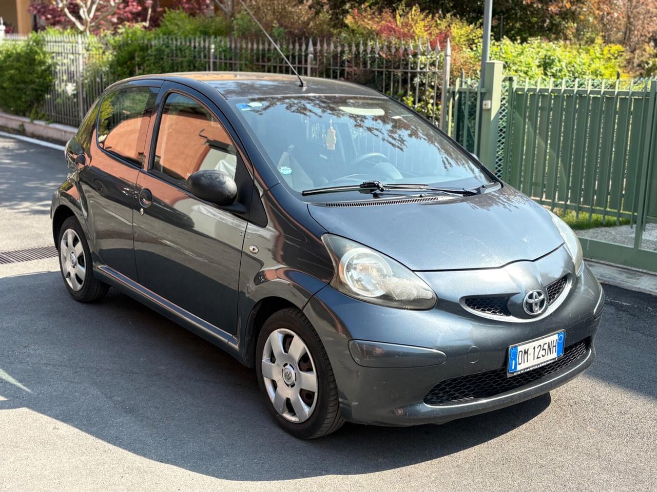 Toyota Aygo 1.0 12V VVT-i 5 porte NEOPATENTATI