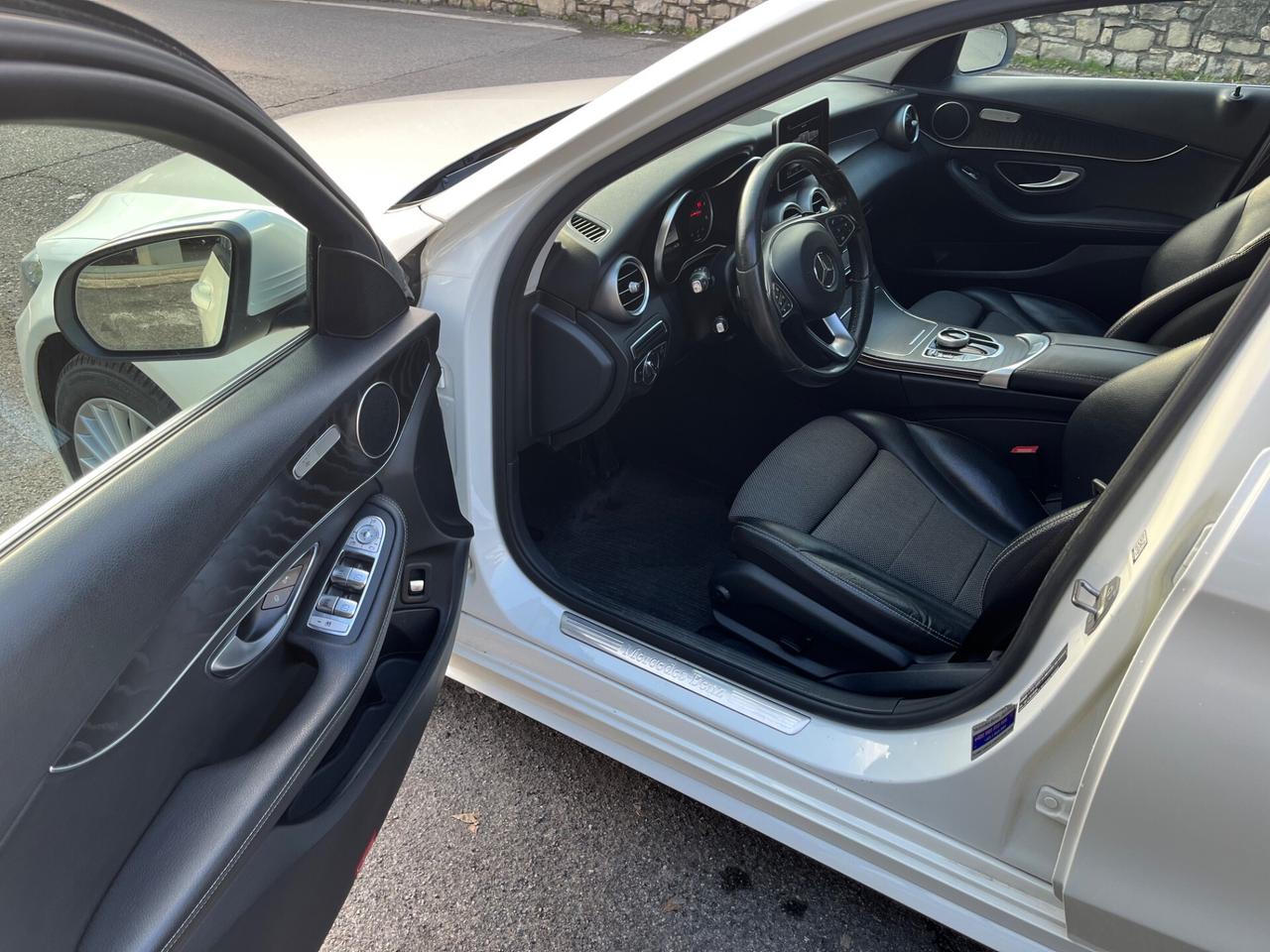 Mercedes C 220 d 170cv AMG 4Matic Auto Premium