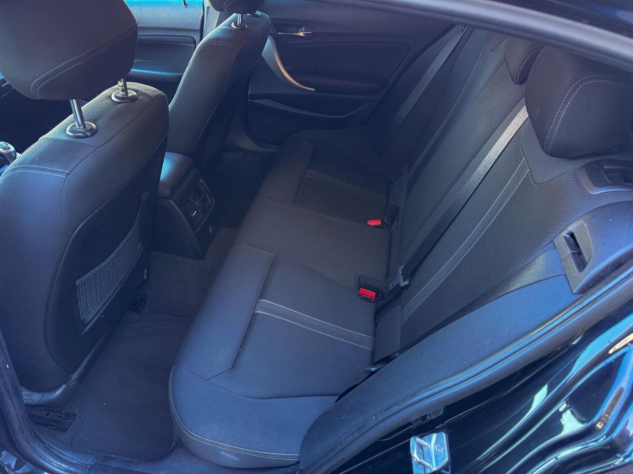 Bmw 118 118d 5p. Business