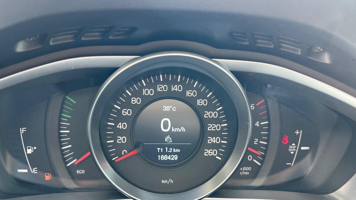 VOLVO - V40 1.6 d2 Business Edition