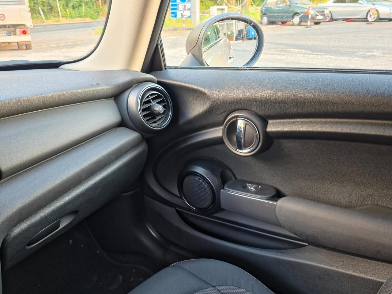 Mini 1.2 One Hype CV-102 E6B Manuale NEO 2016