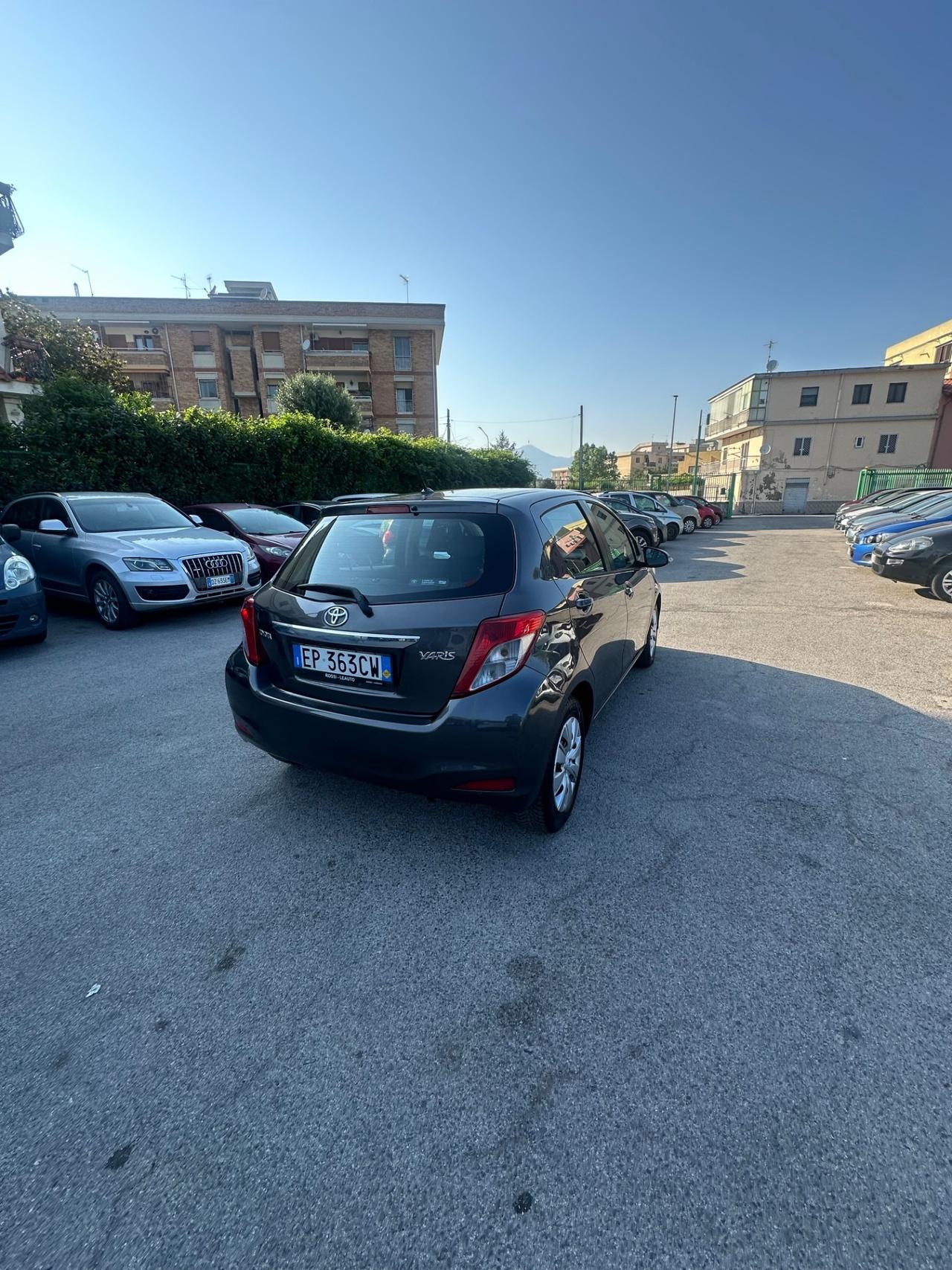 Toyota Yaris 1.0 5 porte Lounge