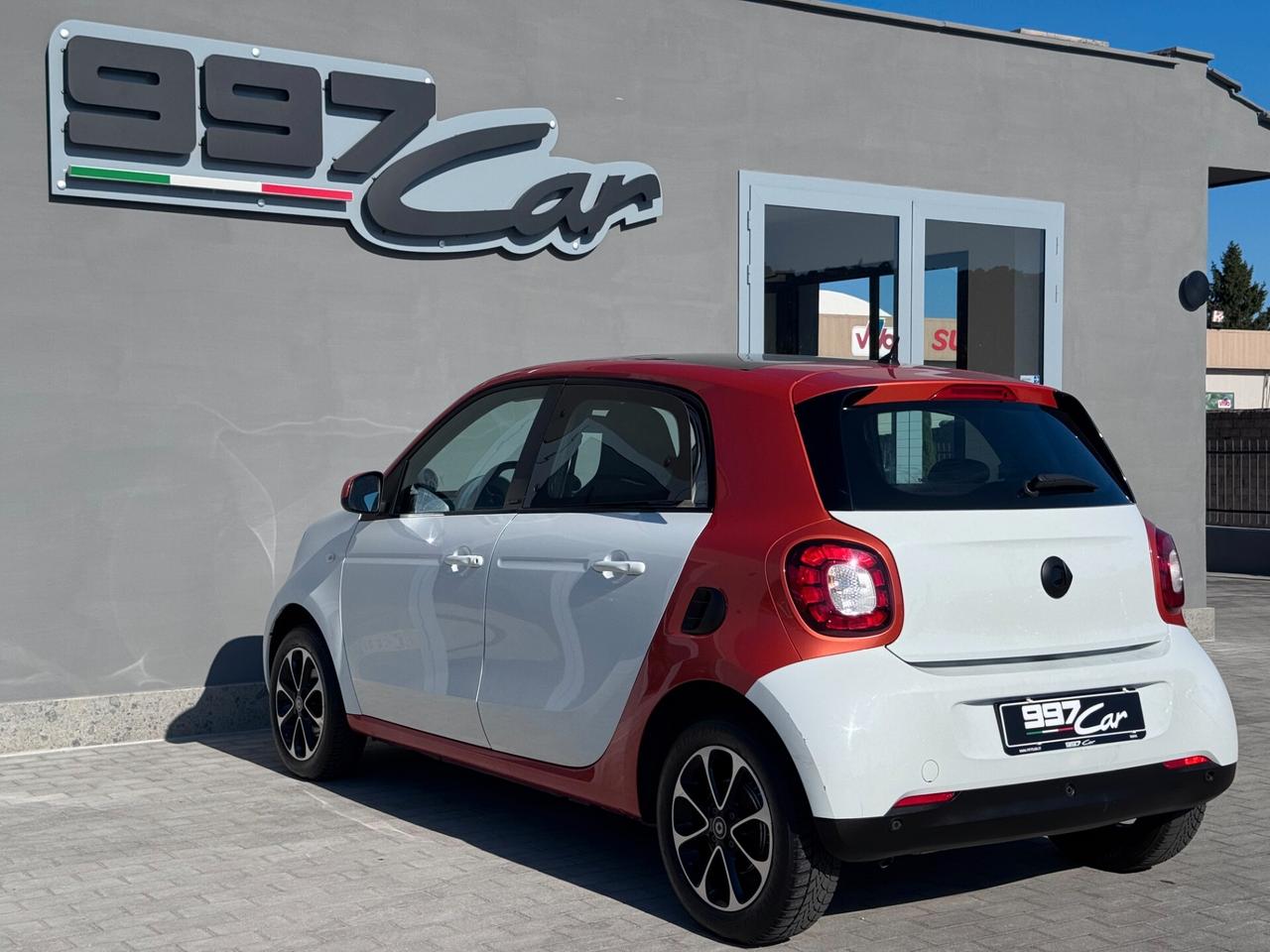 Smart ForFour 70 1.0 Passion - DOPPIO TETTO - NAVIGATORE - SENSORI - NEOPAT -