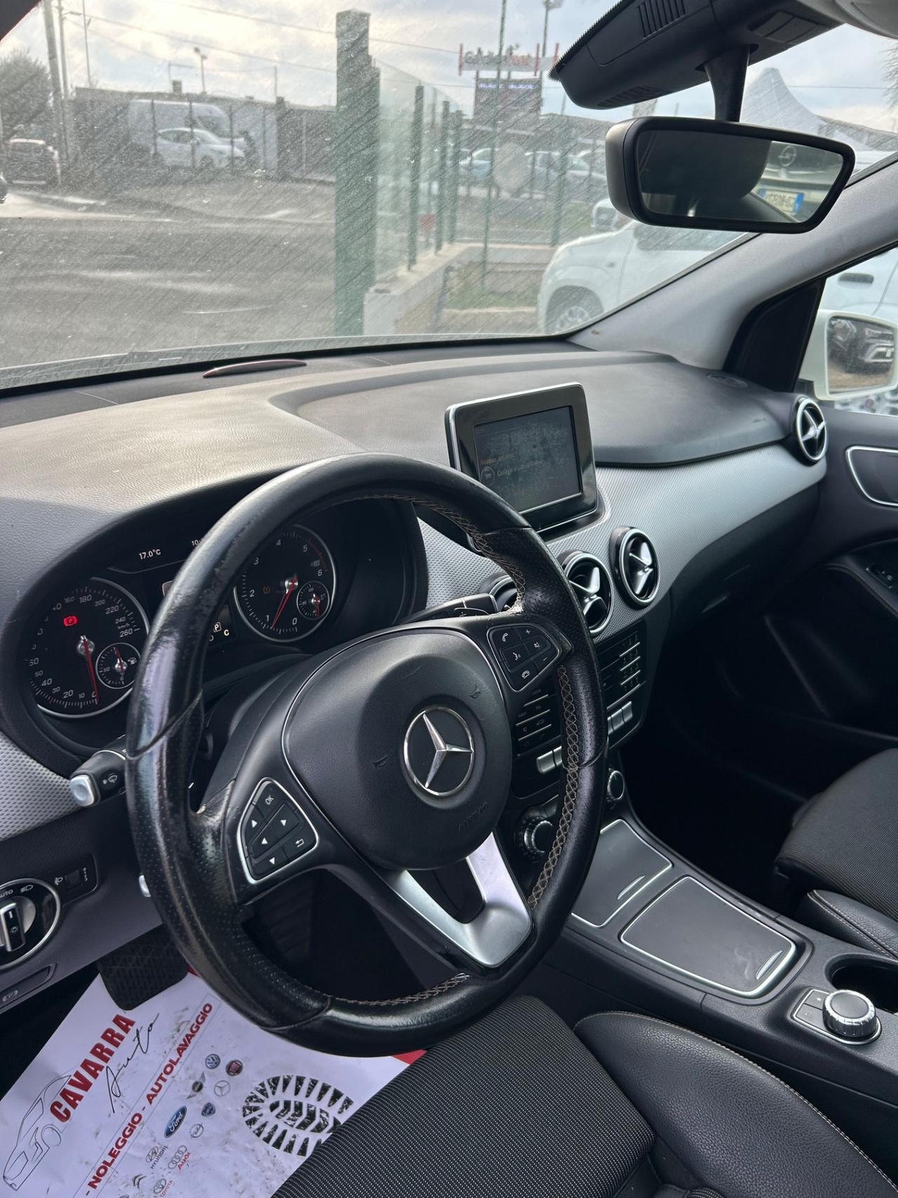 Mercedes-benz B 180 d Automatic Executive