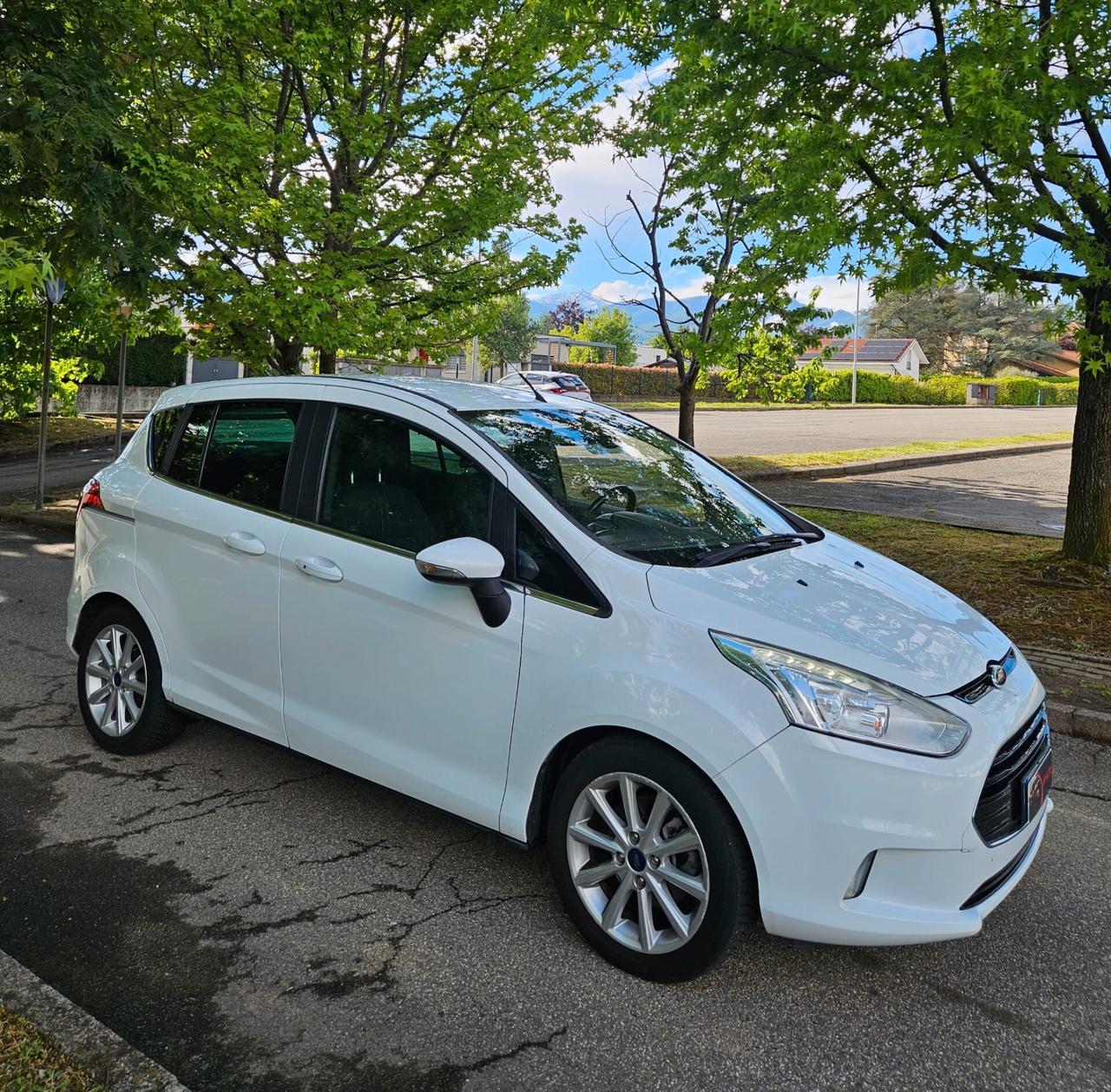 Ford B-Max 1.5 TDCi 75 CV Business Titanium
