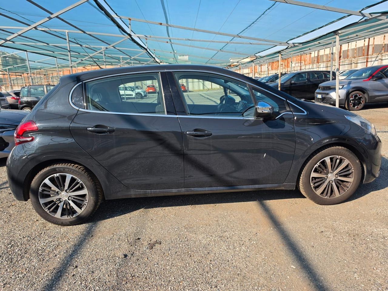 Peugeot 208 PureTech 82 5 porte Allure