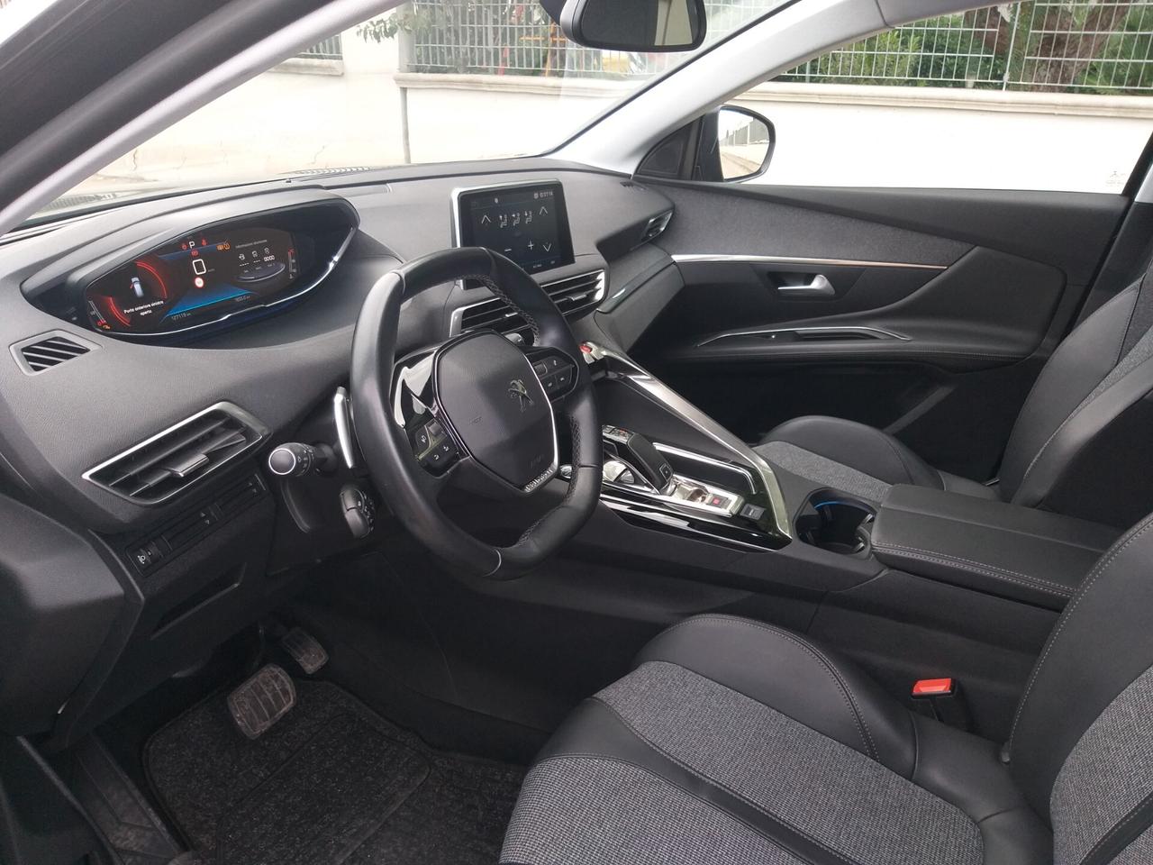 Peugeot 3008 BlueHDi 130 S&S Allure
